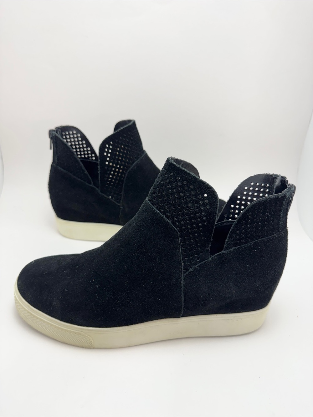 💖 Steve Madden ‘Winnie’ Black Suede Ankle Sneaker Boot, Size 9